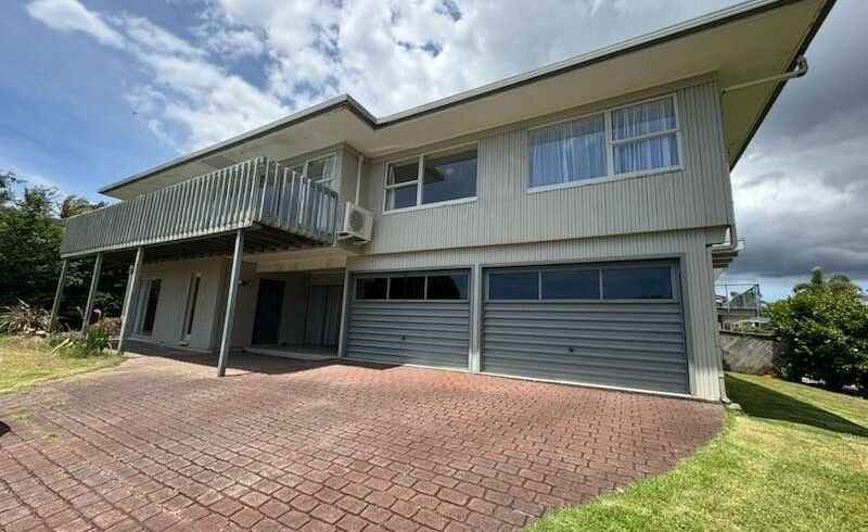  at 63 Bramley Drive, Farm Cove, Manukau City, Auckland