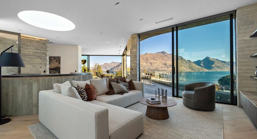  at 5 Edinburgh Drive, Queenstown, Queenstown
