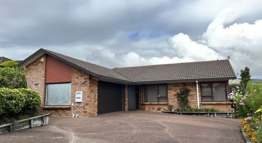  at 18 Clydesdale Avenue, Somerville, Manukau City, Auckland