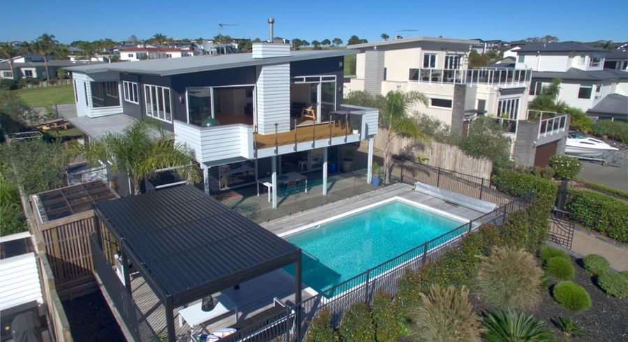  at 10 Columbia Crescent, Beachlands, Auckland