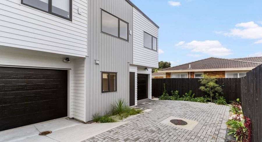  at 13E Von Sturmer Street, Mangere East, Manukau City, Auckland