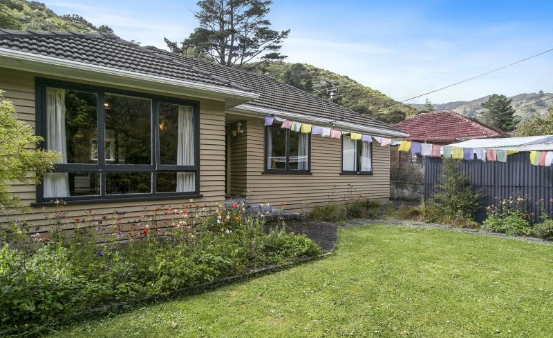  at 37 Sunny Grove, Wainuiomata, Lower Hutt