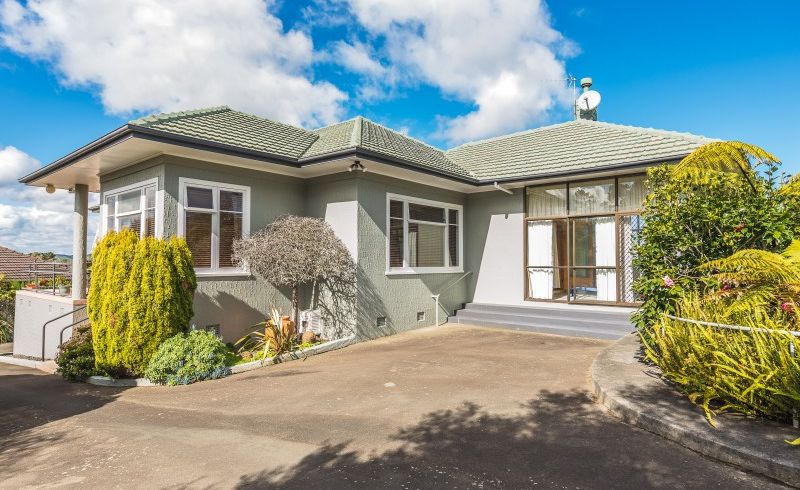  at 4 Hillside Terrace, Saint Johns Hill, Whanganui