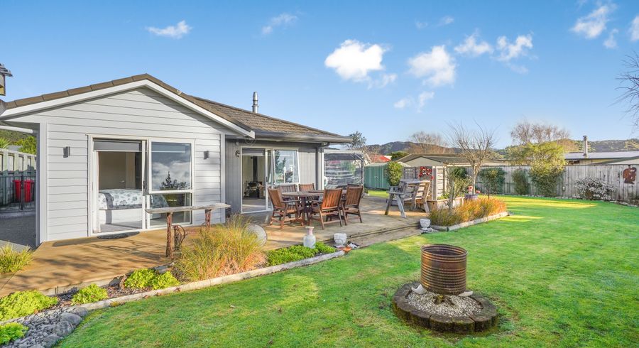  at 9 Ashburn Road, Wainuiomata, Lower Hutt