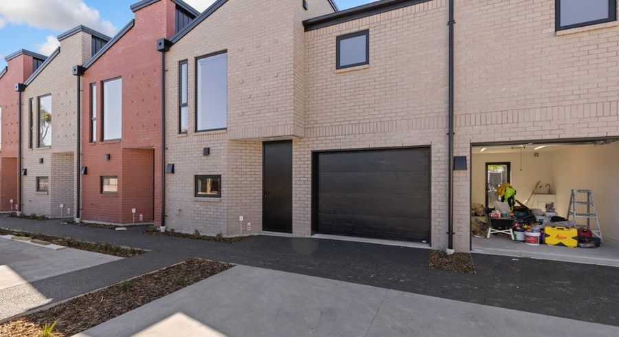 at 3 Bedroom/88 Holly Road, St. Albans, Christchurch City, Canterbury