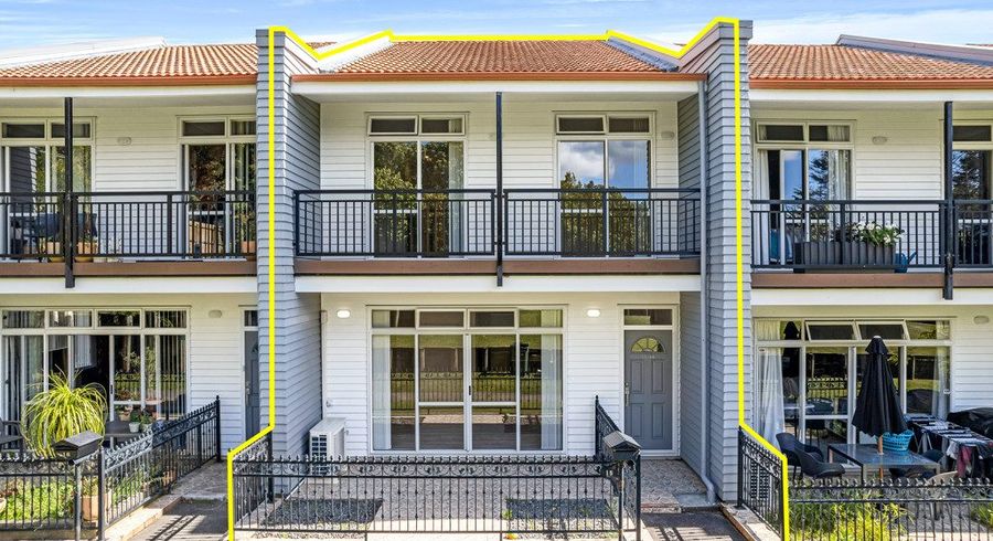  at 15/44 Carlos Drive, Flat Bush, Auckland