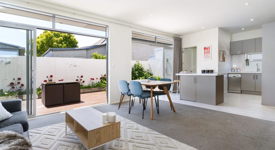  at 2/45 Antigua Street, Addington, Christchurch