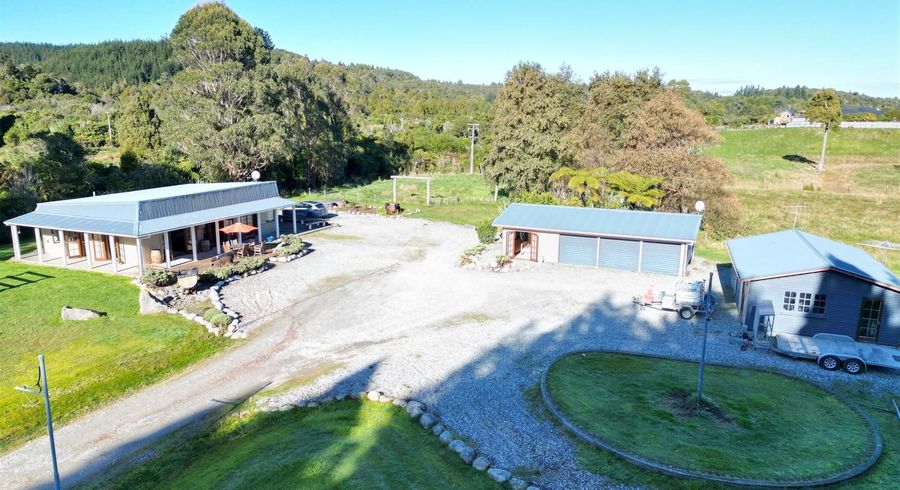 at 171 Coulson Road, Paroa, Grey, West Coast