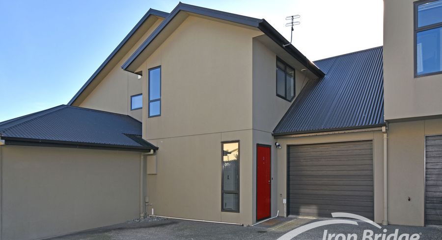  at 2/38 Brockworth Place, Riccarton, Christchurch