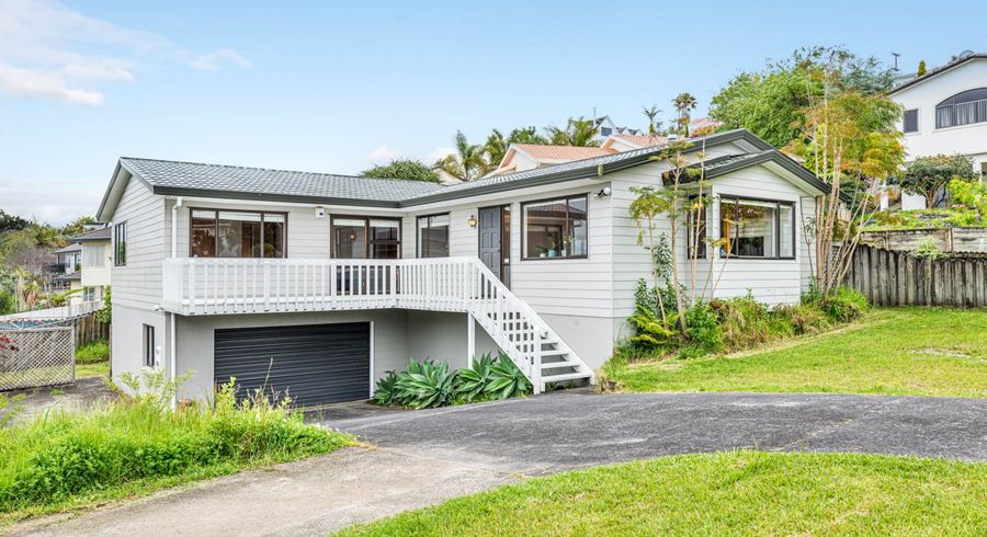  at 8 Rubens Lane, West Harbour, Auckland
