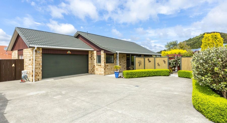  at 11A Ormrod Grove, Riverstone Terraces, Upper Hutt