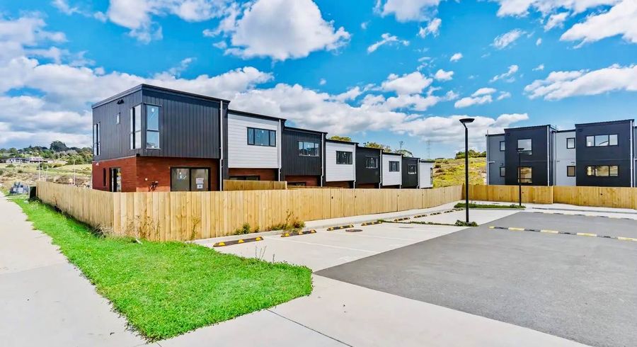  at 5 Creekside Way, Flat Bush, Auckland