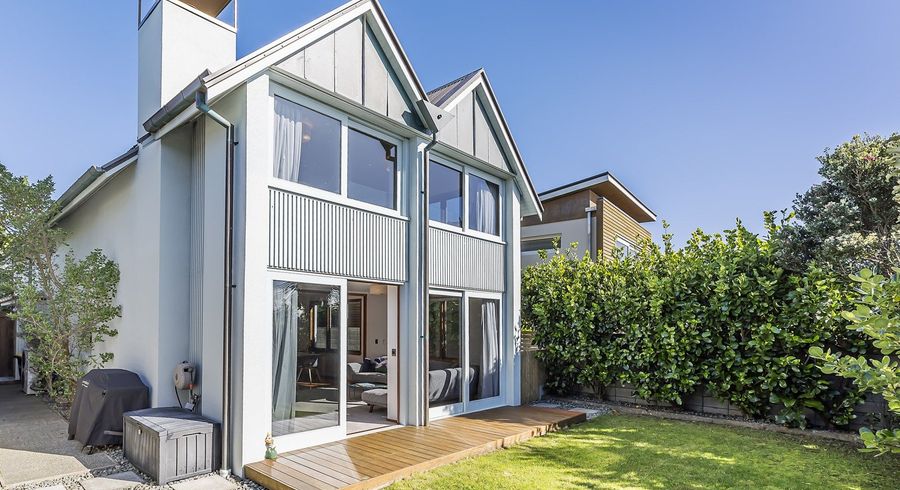  at 33 Boardwalk Lane, Seatoun, Wellington
