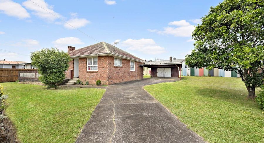  at 8 Wroughton Crescent, Otara, Auckland