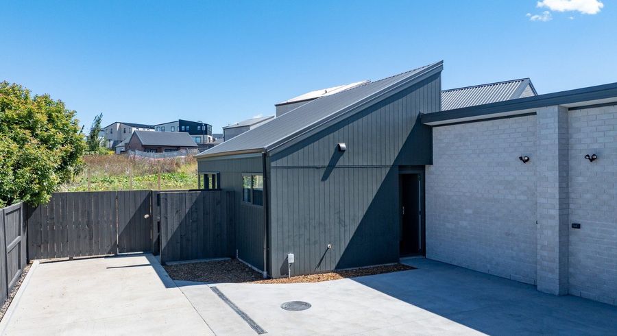  at 2/42 Ladeira Place, Fitzroy, Hamilton, Waikato