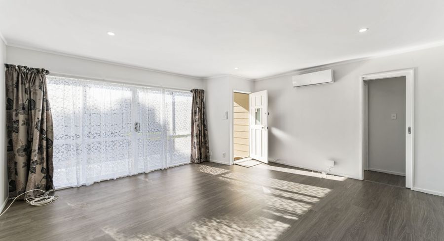  at 2/3 Ellen Street, Manurewa East, Auckland
