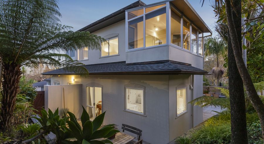  at 1/104A Beach Road, Castor Bay, North Shore City, Auckland