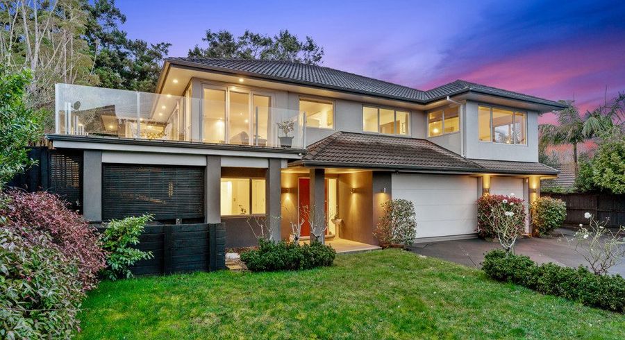  at 8 Baverton Drive, Flat Bush, Auckland