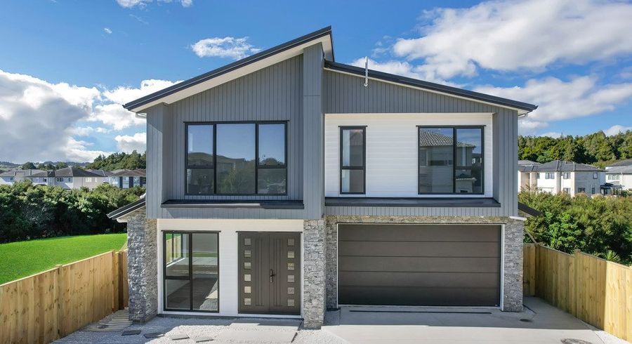  at 32B Castlebane Drive, Flat Bush, Auckland