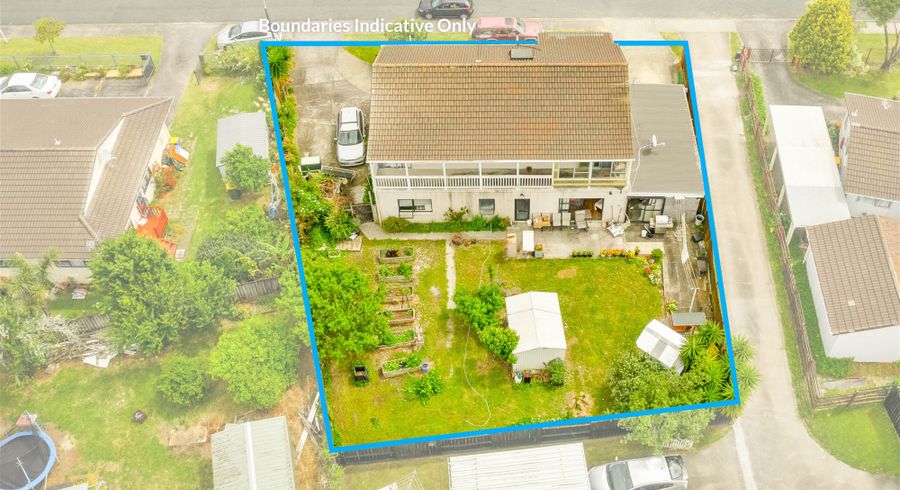  at 1 Silverstone Place, Henderson, Auckland
