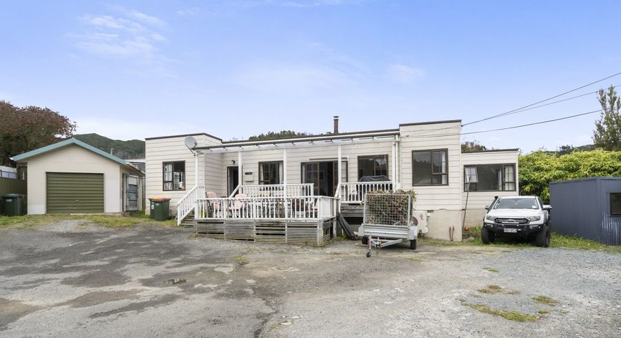  at 414 Stokes Valley Road, Stokes Valley, Lower Hutt