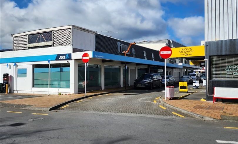  at 4/133 Main Street, Upper Hutt
