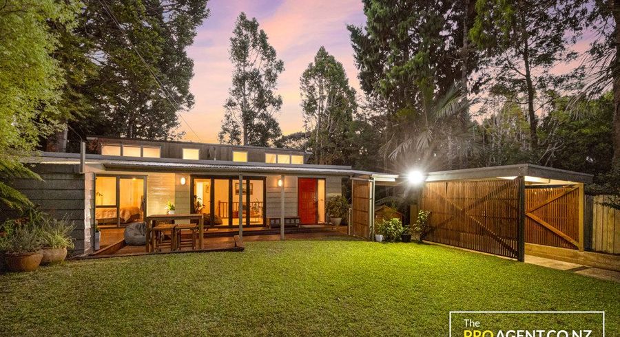  at 7 Minnehaha Avenue, Titirangi, Auckland