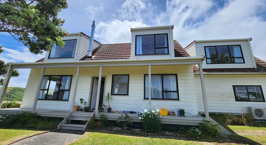  at 1 Lindis Close, Kelson, Lower Hutt, Wellington