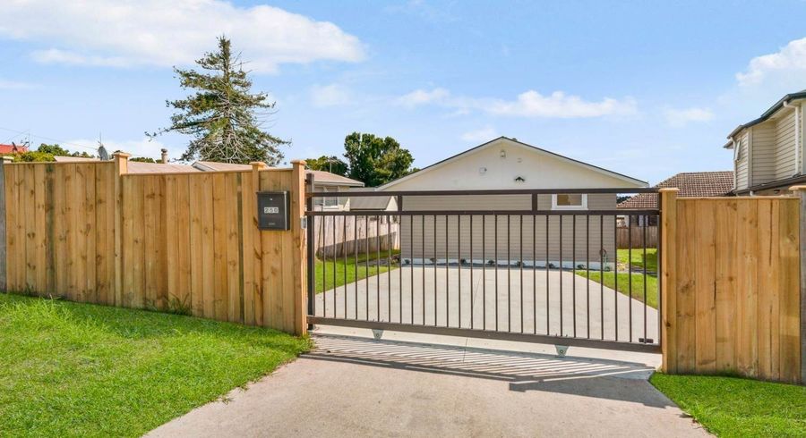  at 1A Barrys Road, Glendene, Auckland