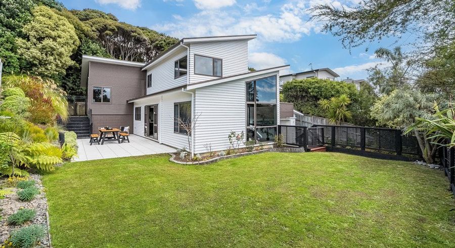  at 37 Navigation Drive, Whitby, Porirua, Wellington