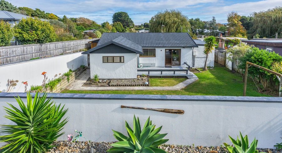  at 18 Ruru Road, Otaihanga, Kapiti Coast, Wellington
