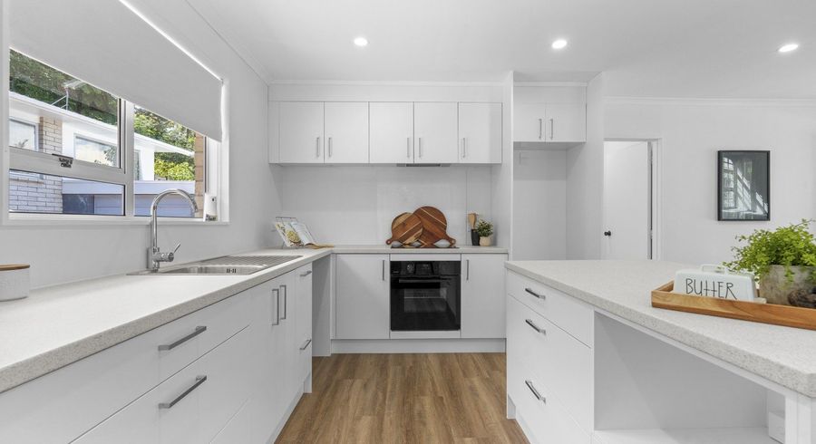  at 10 Waterloo Place, Westown, New Plymouth, Taranaki