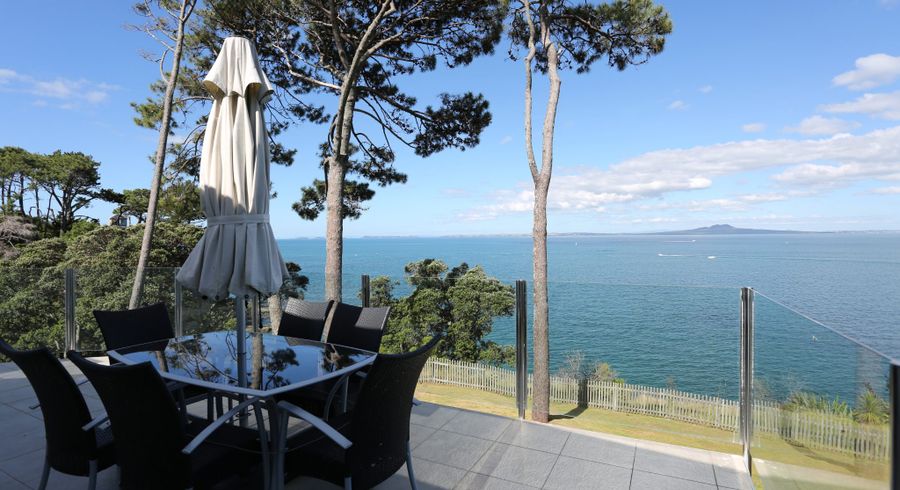  at 77 Cliff Rd, Torbay, North Shore City, Auckland