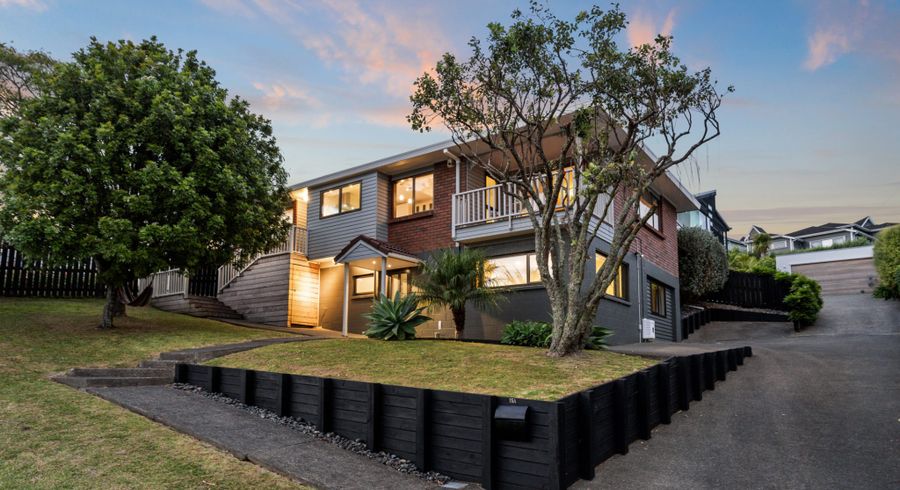  at 2/15 Hythe Terrace, Mairangi Bay, Auckland