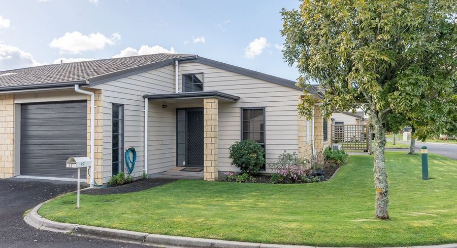  at 27/3 Turnbury Court, Rototuna, Hamilton