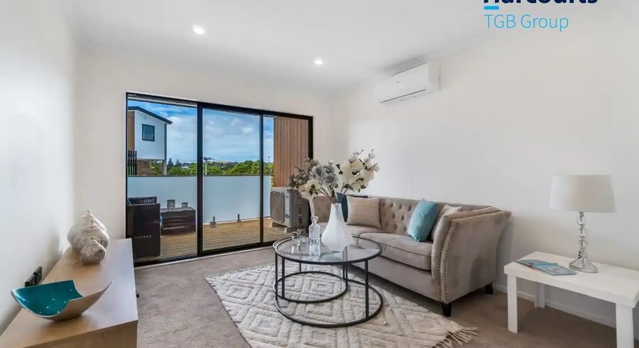  at 4/25 Griffen Park Road, Mount Roskill, Auckland City, Auckland