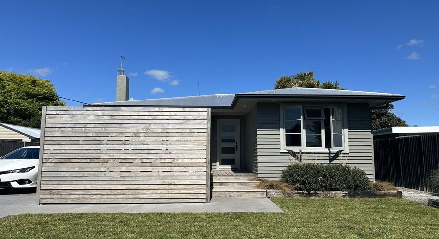  at 4 Norwich Place, Awapuni, Palmerston North, Manawatu / Whanganui