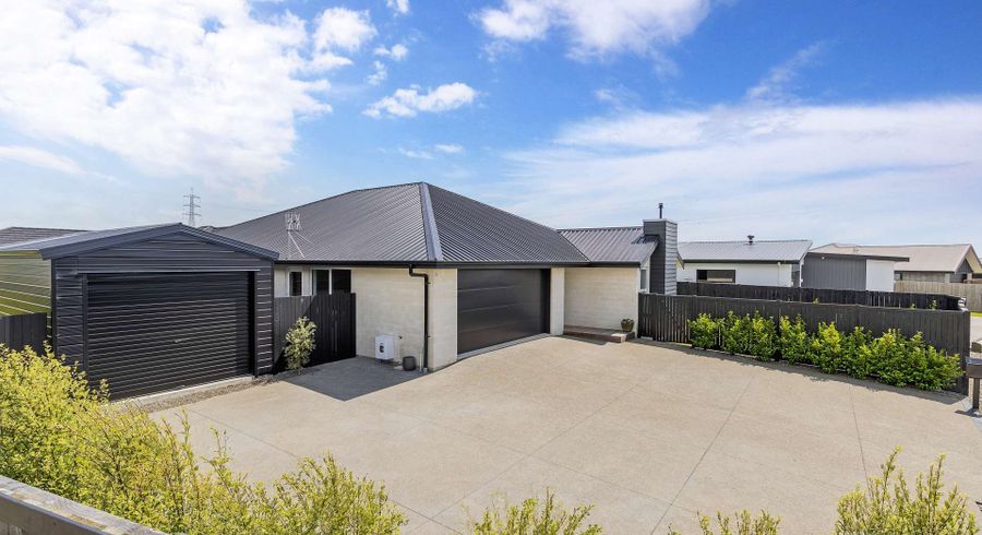  at 1 Corsica Court, Fitzherbert, Palmerston North