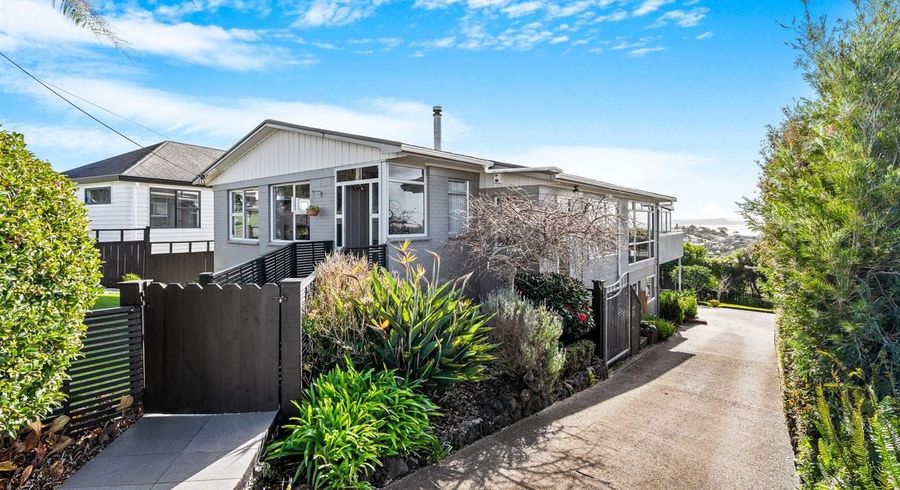  at 69 Wade River Road, Stanmore Bay, Whangaparaoa