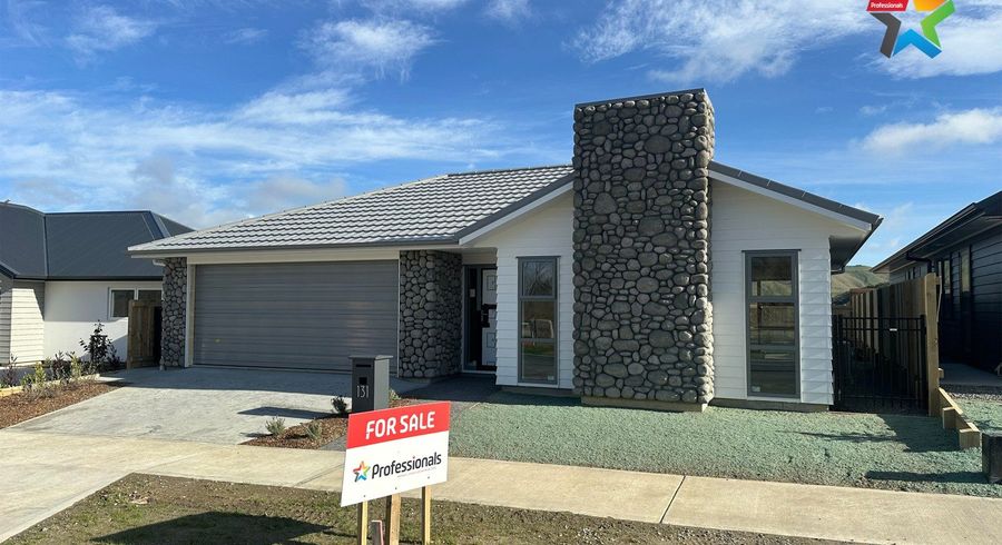  at 8 Kairaumati Crescent, Kelson, Lower Hutt