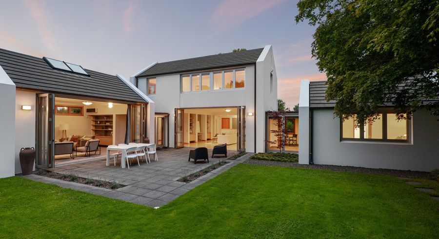  at 17 Makora Street, Fendalton, Christchurch City, Canterbury