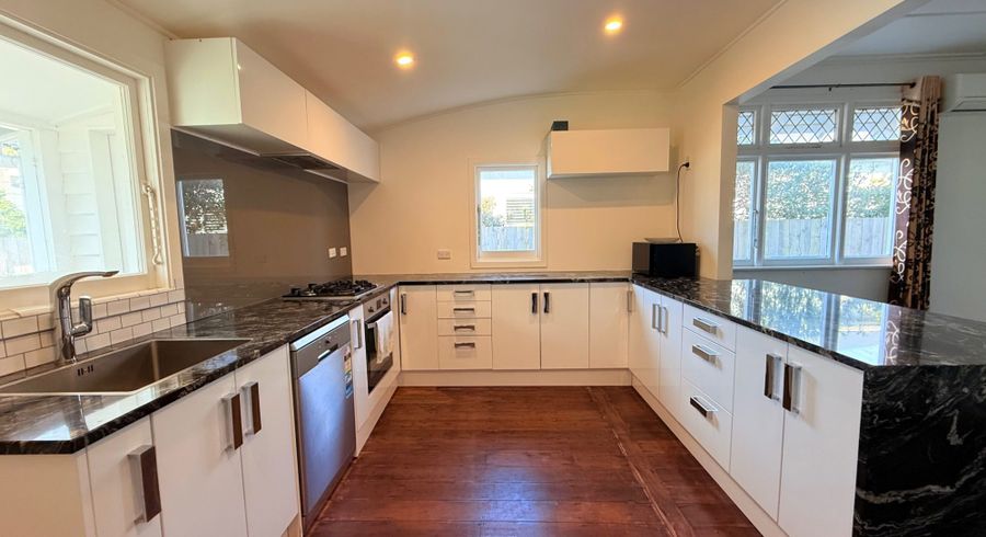  at 36 William Street, Petone, Lower Hutt, Wellington