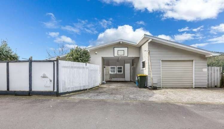  at 15 Holborn Drive, Stokes Valley, Lower Hutt, Wellington