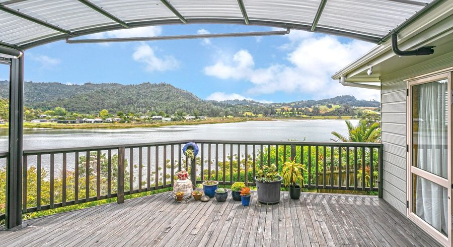  at 4 Patton Place, Tairua