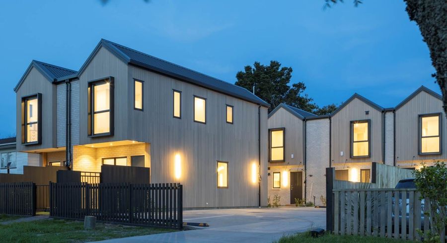  at 112D Beach Road, Te Atatu Peninsula, Waitakere City, Auckland