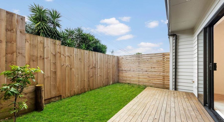  at 2/26 Parry Road, Mount Wellington, Auckland City, Auckland