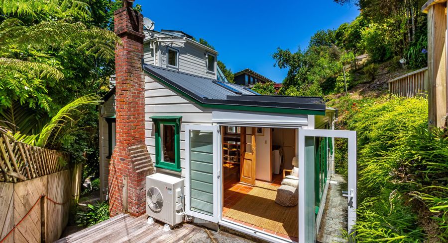  at 21 Ferry Road, Days Bay, Eastbourne, Lower Hutt, Wellington