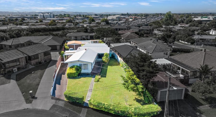  at 1 Sexton Place, Manurewa East, Auckland