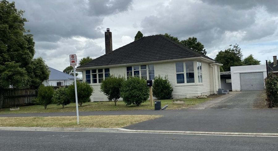  at 118 Holland Road, Fairfield, Hamilton, Waikato