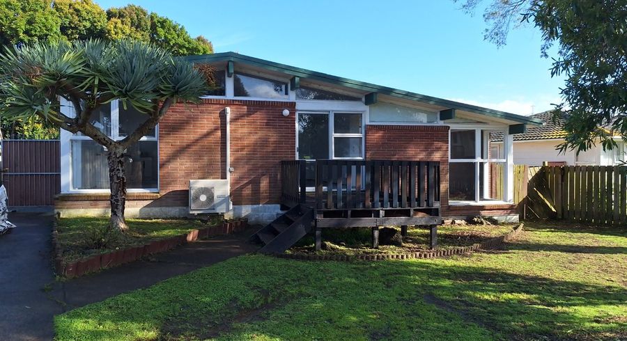  at 11 Zelda Avenue, Clover Park, Manukau City, Auckland